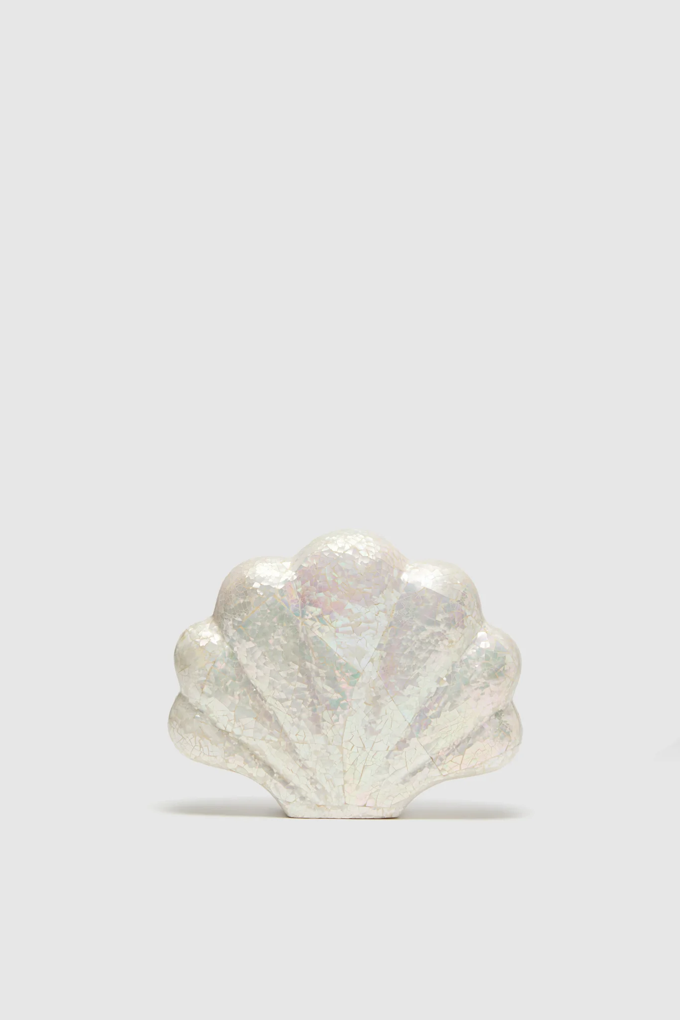 White Almeja Clutch